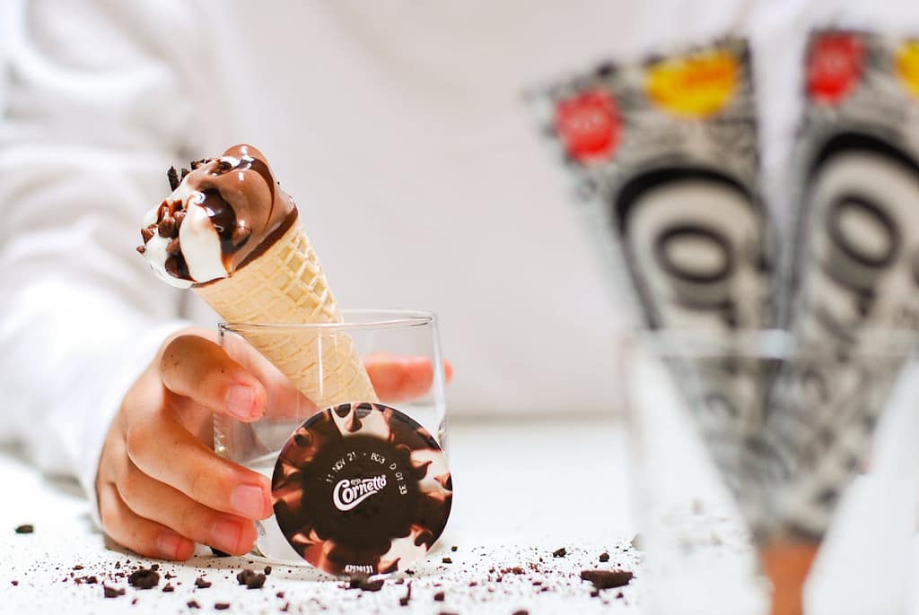diversi coni di gelato confezionato